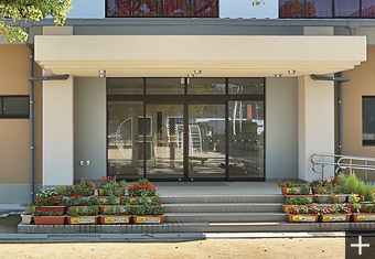 雲仙市立神代小学校 屋内運動場（雲仙市）